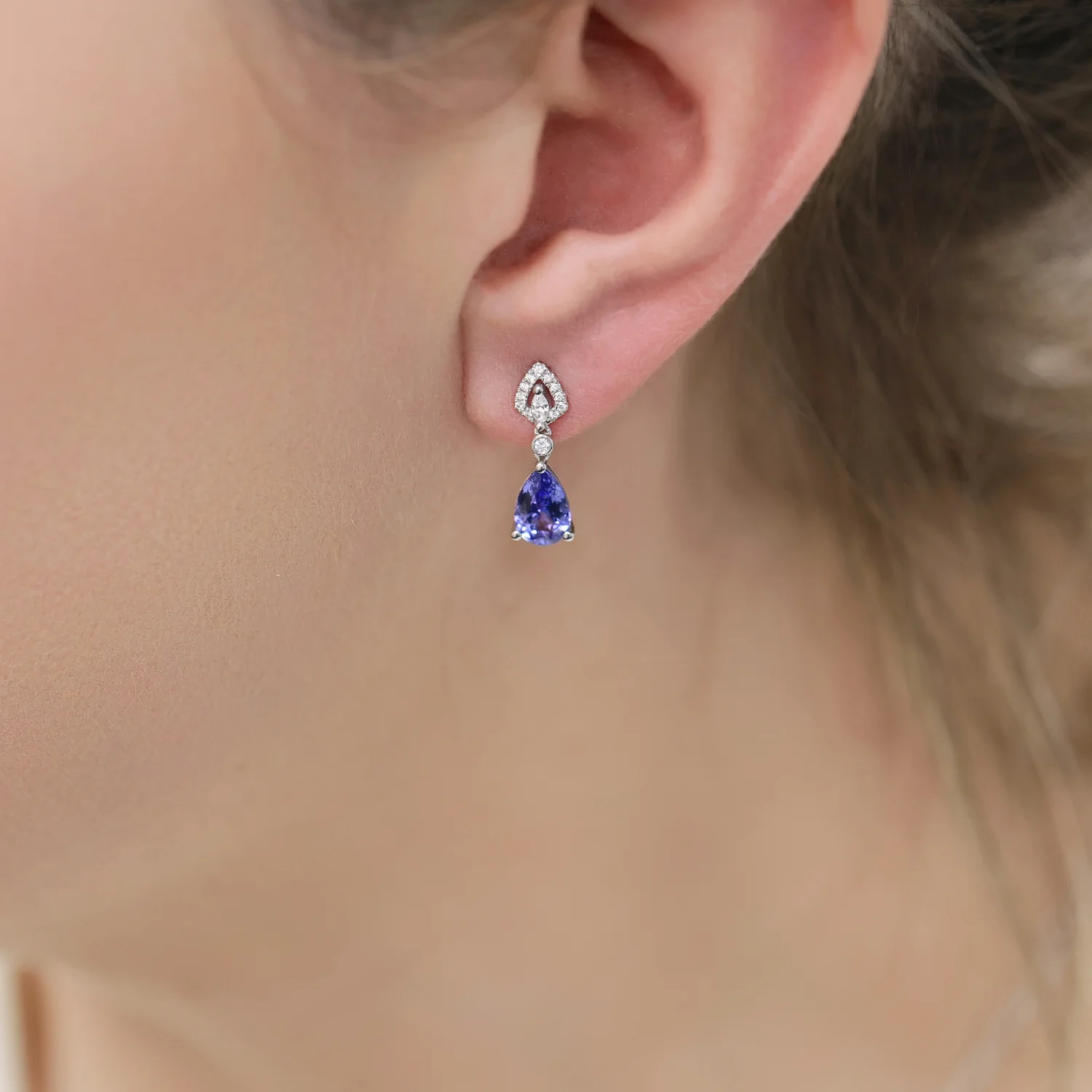 18ct White Gold Tanzanite And Diamond Drop Earrings - Image 3