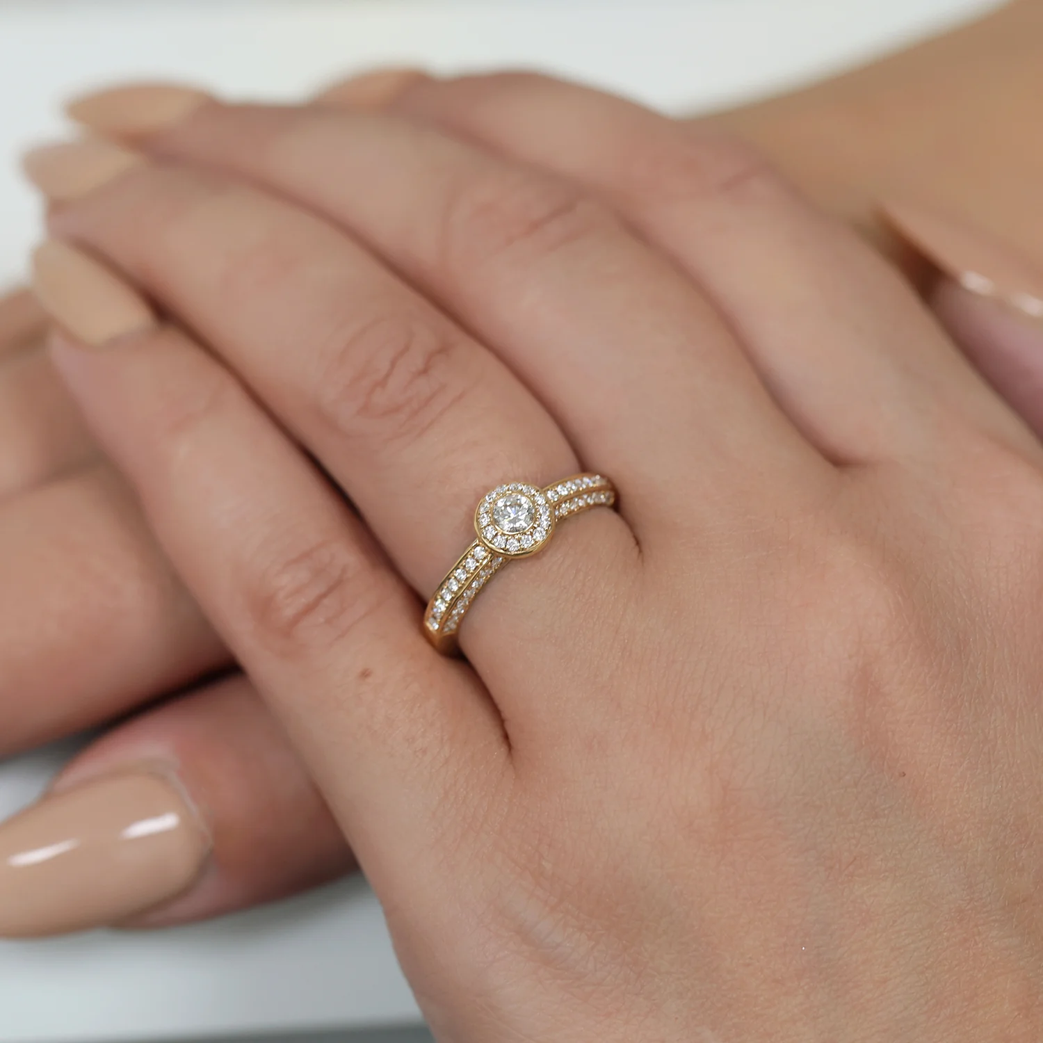 18ct Rose Gold Round Brilliant Cut Halo Diamond Ring With Diamond Set Shoulders - Image 2