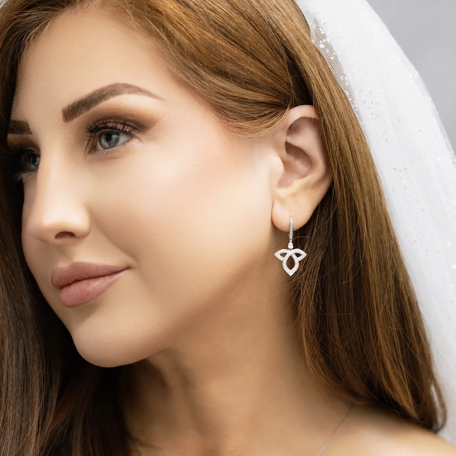 18ct White Gold Pear And Round Brilliant Cut Open Lotus Drop Earrings - Image 2