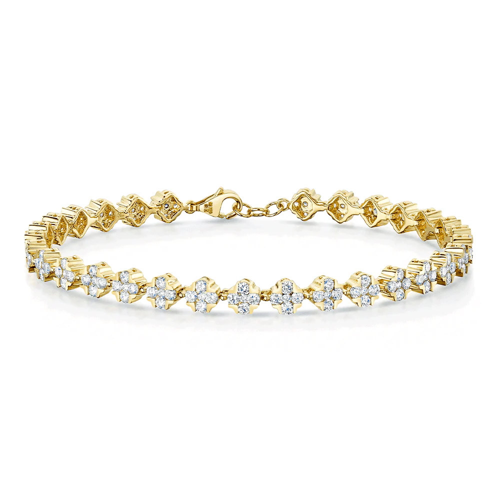 18ct Yellow Gold Round Brilliant Cut Diamond Set Cluster Bracelet