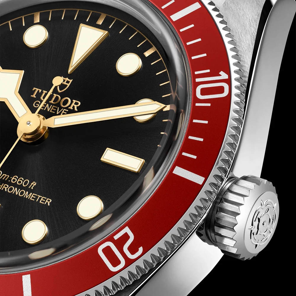 Black Bay 41mm Black Dial & Red Bezel Men's Bracelet Watch - Image 4